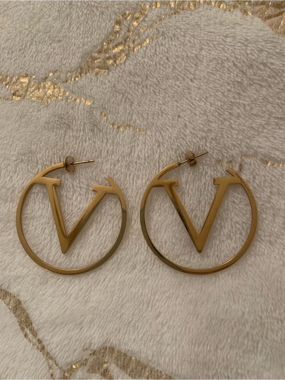 Gold V Logo Hoop Earrings - Women